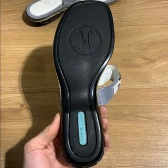 Cole Haan Sandals with Nike Air Technology - Picture 5 of 5